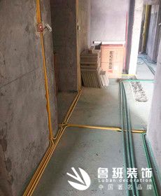 曲江源著三居室現代風格正在施工